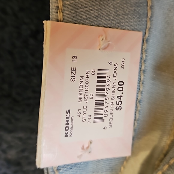Candie's new w/tags sequined jeans junior sizing 13 - Picture 6 of 12